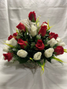 corbeille-osier-ronde-bouton-rose