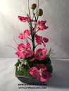 corbeille-vannerie-grise-fleurs-artificielles
