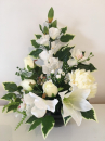 Pot-boule-noire-fleurs-blanche